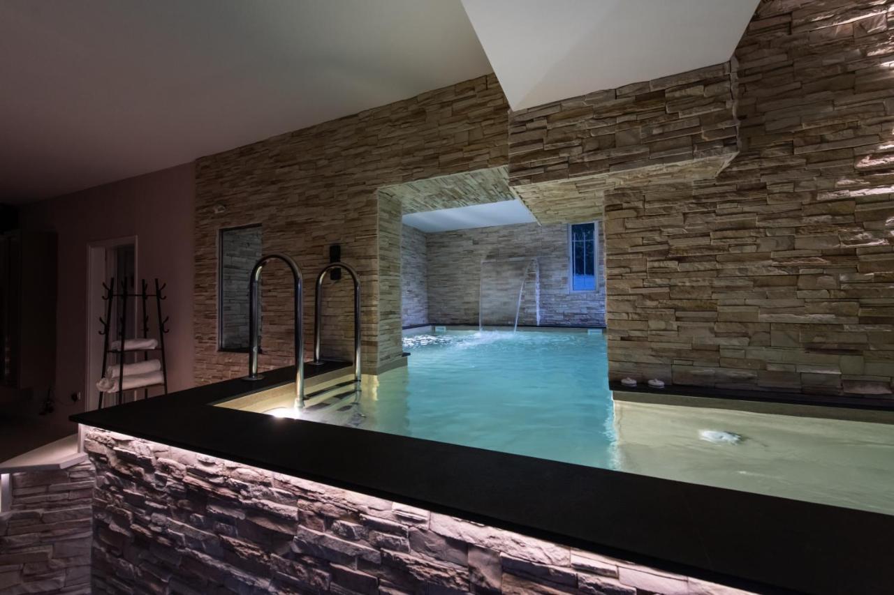 Villa Mairi - 2 Private Pools & Game Room Near Athens Salamina Exterior foto